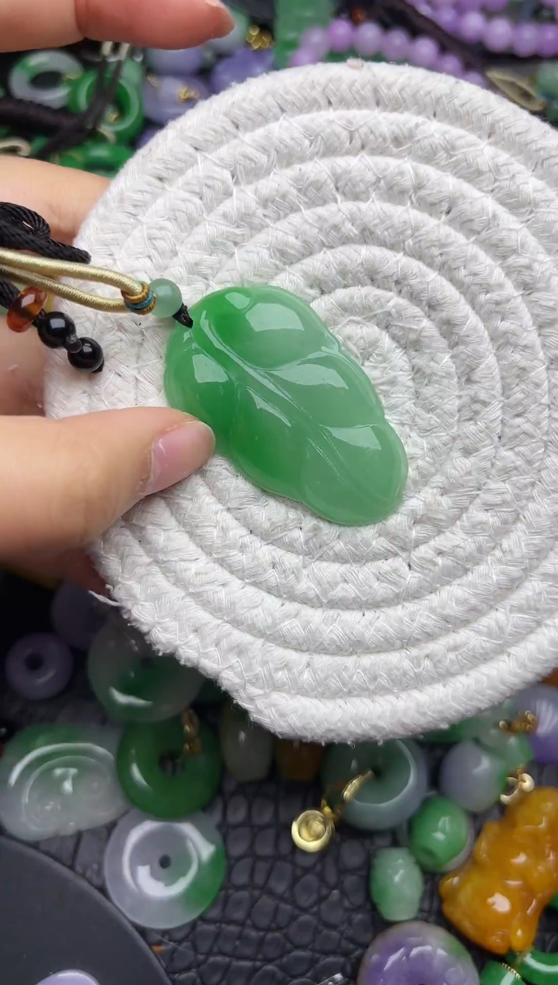 颈饰未镶嵌翡翠缅甸翡翠吊坠