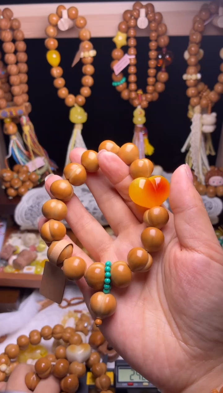 吊坠猴头核桃福利爱心吊坠手串