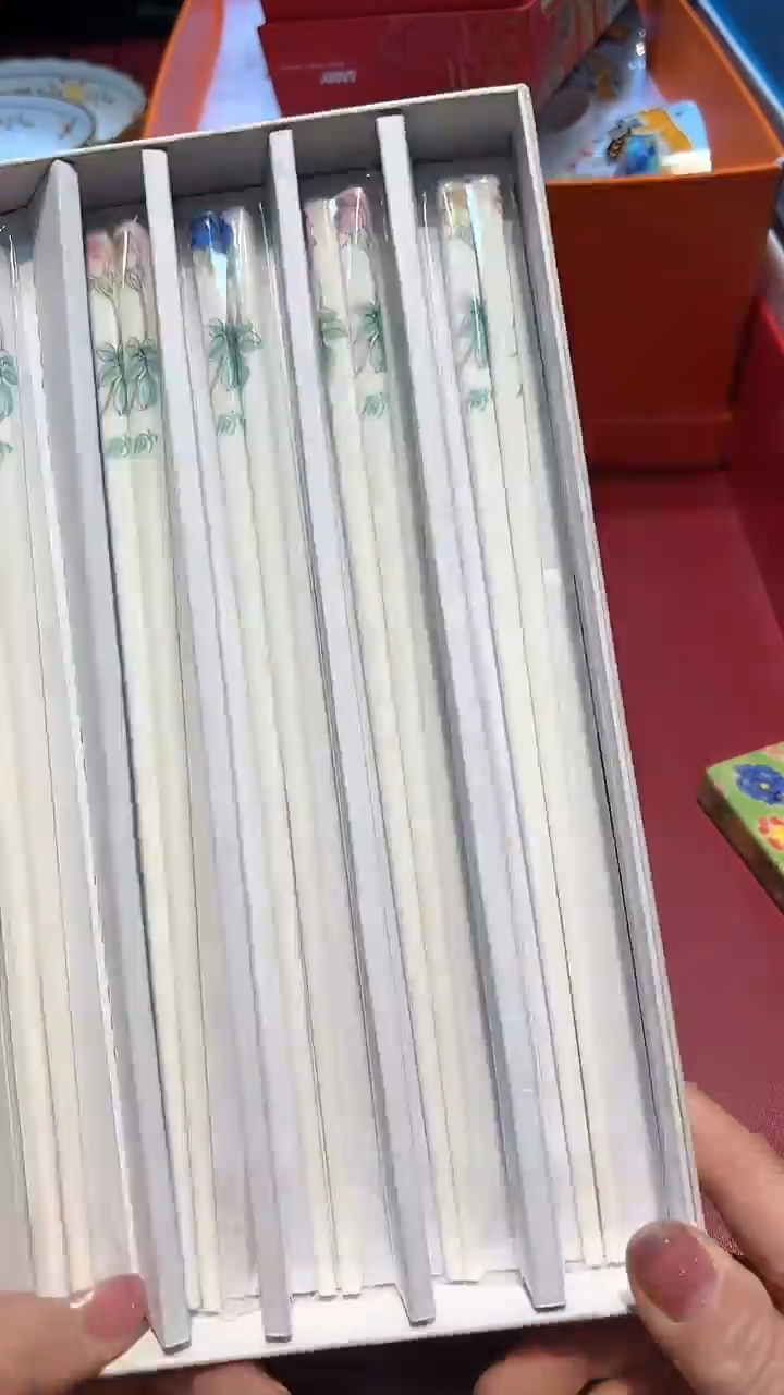 【闪购商品】瓷片锅碗瓢盆一件不剩