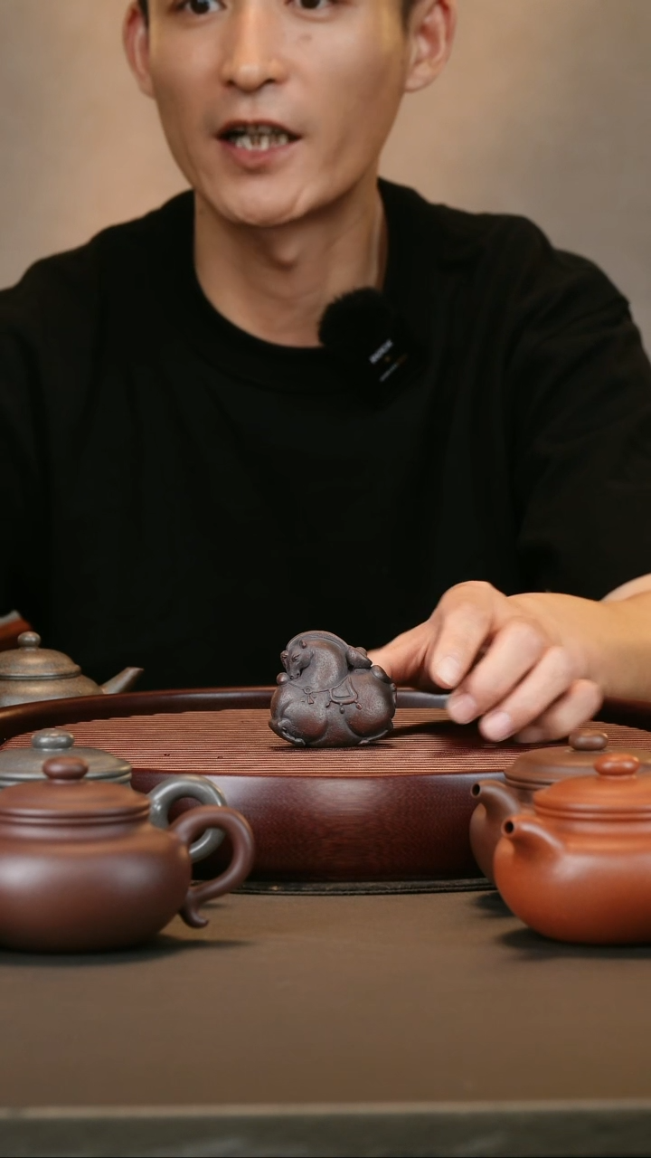 紫砂茶宠紫泥唐马