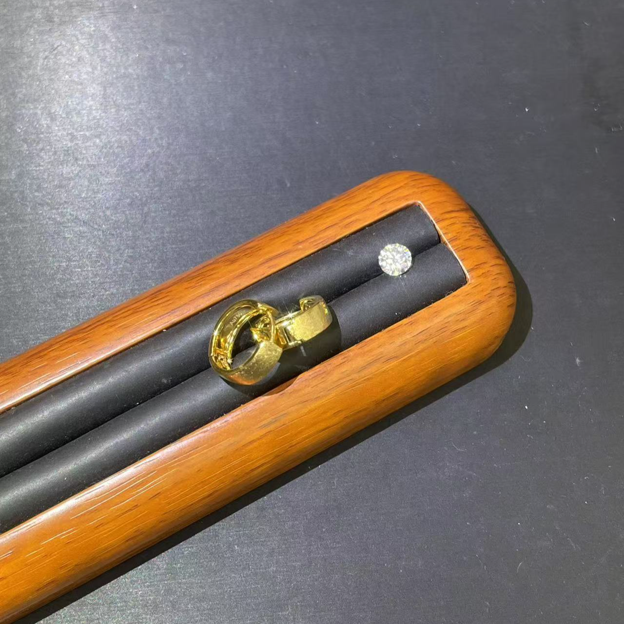  s1687黄色磨砂耳扣多样性发货