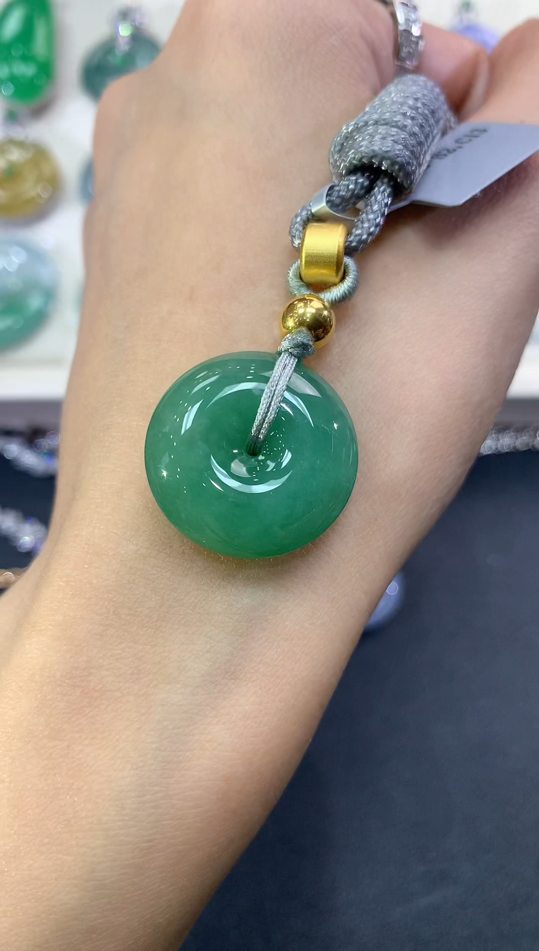 【闪购商品】翡翠吊坠(不含链)18K金镶嵌a49      