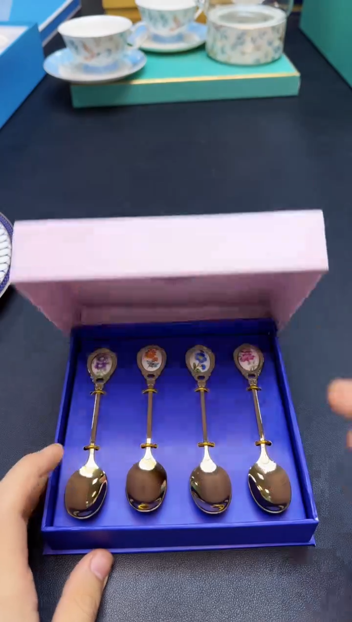 【闪购商品】瓷片全新正品一件不留@@8P108