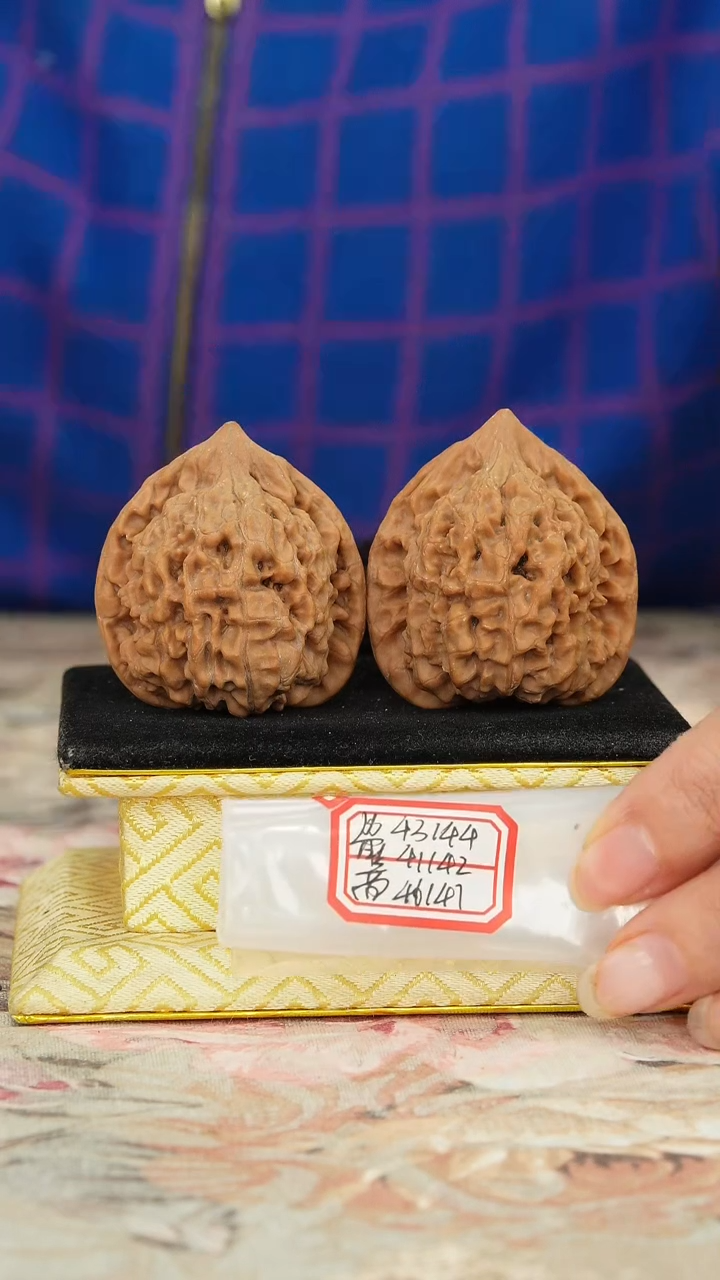 【闪购商品】文玩核桃把件官帽