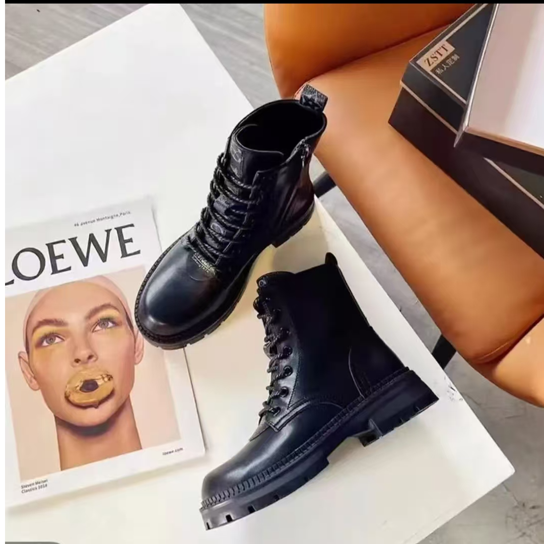 A6601-1  新款时尚秋冬英伦风圆头马丁靴（加绒）