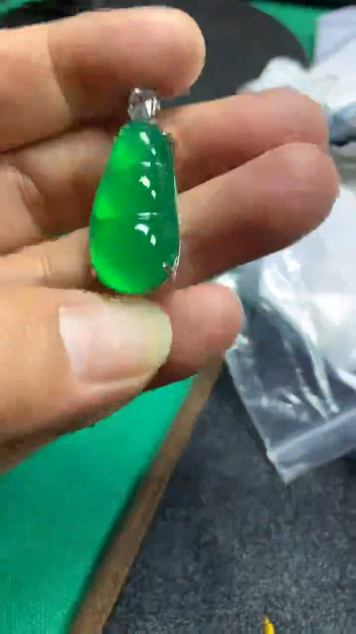 满色吊坠 所见即所得！！