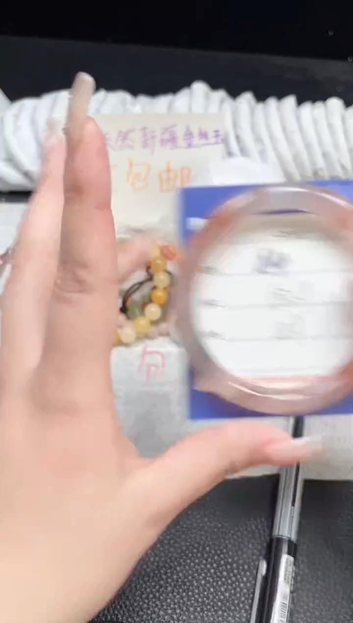 【闪购商品】石英质玉手镯未镶嵌64