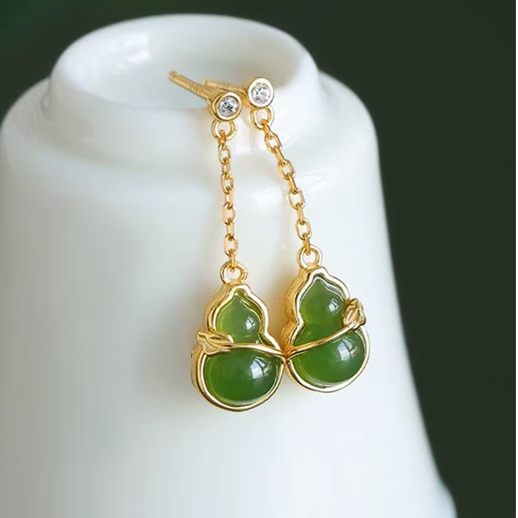 喜儿珠宝碧玉葫芦耳钉流苏款阳绿