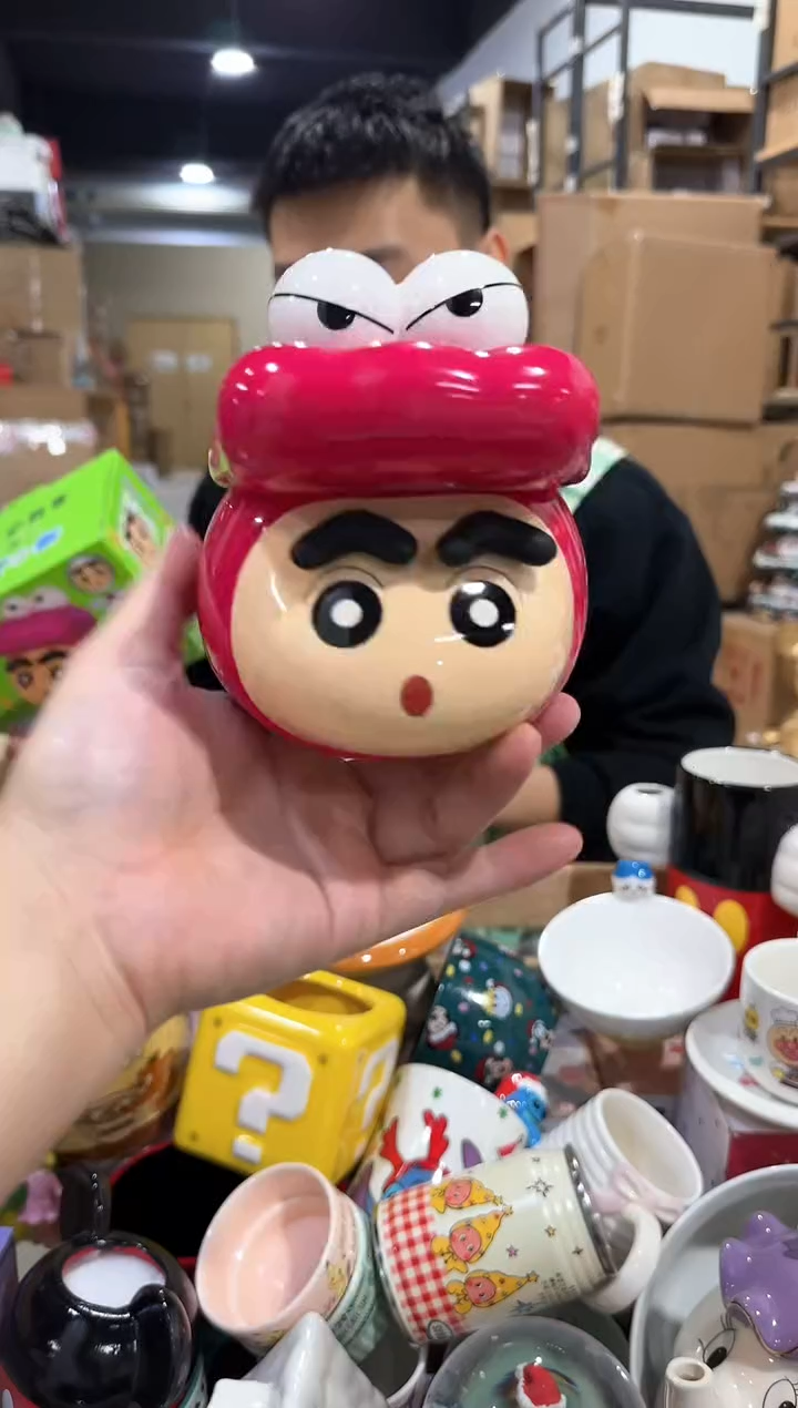 瓷片原盒小新变色带盖杯