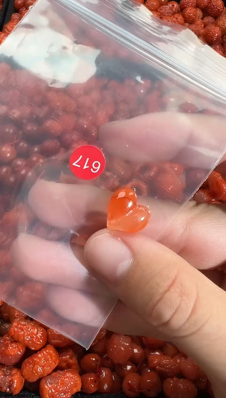 颈饰未镶嵌南红玛瑙1