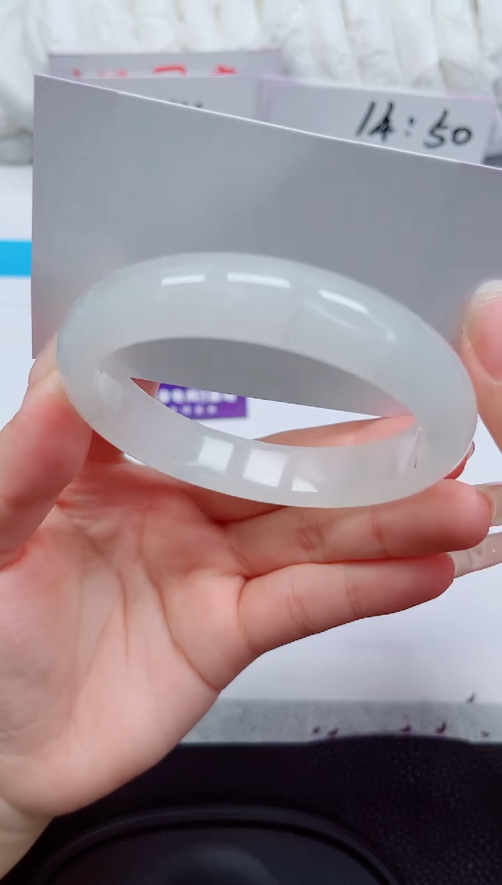 未镶嵌手镯石英质玉57-58/59