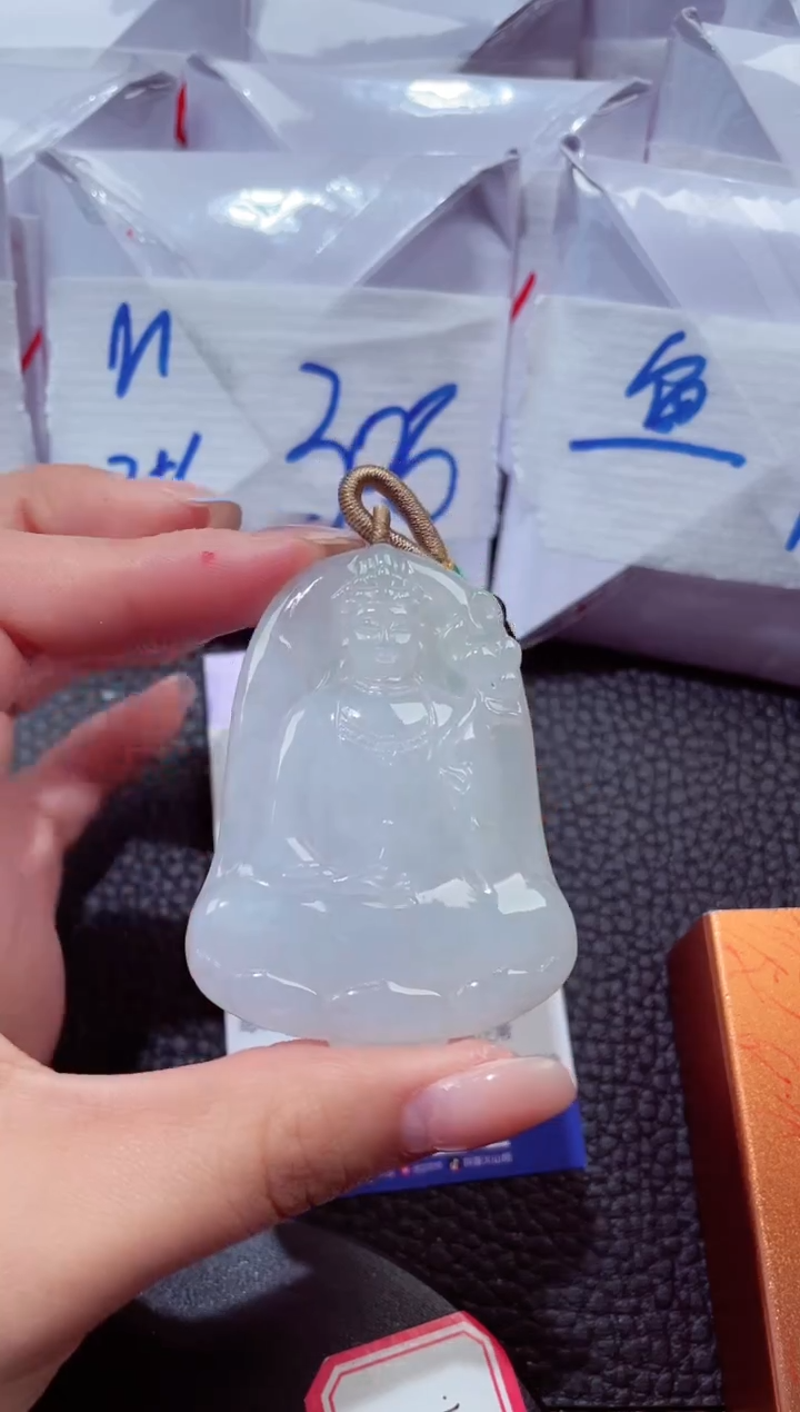 颈饰未镶嵌翡翠250