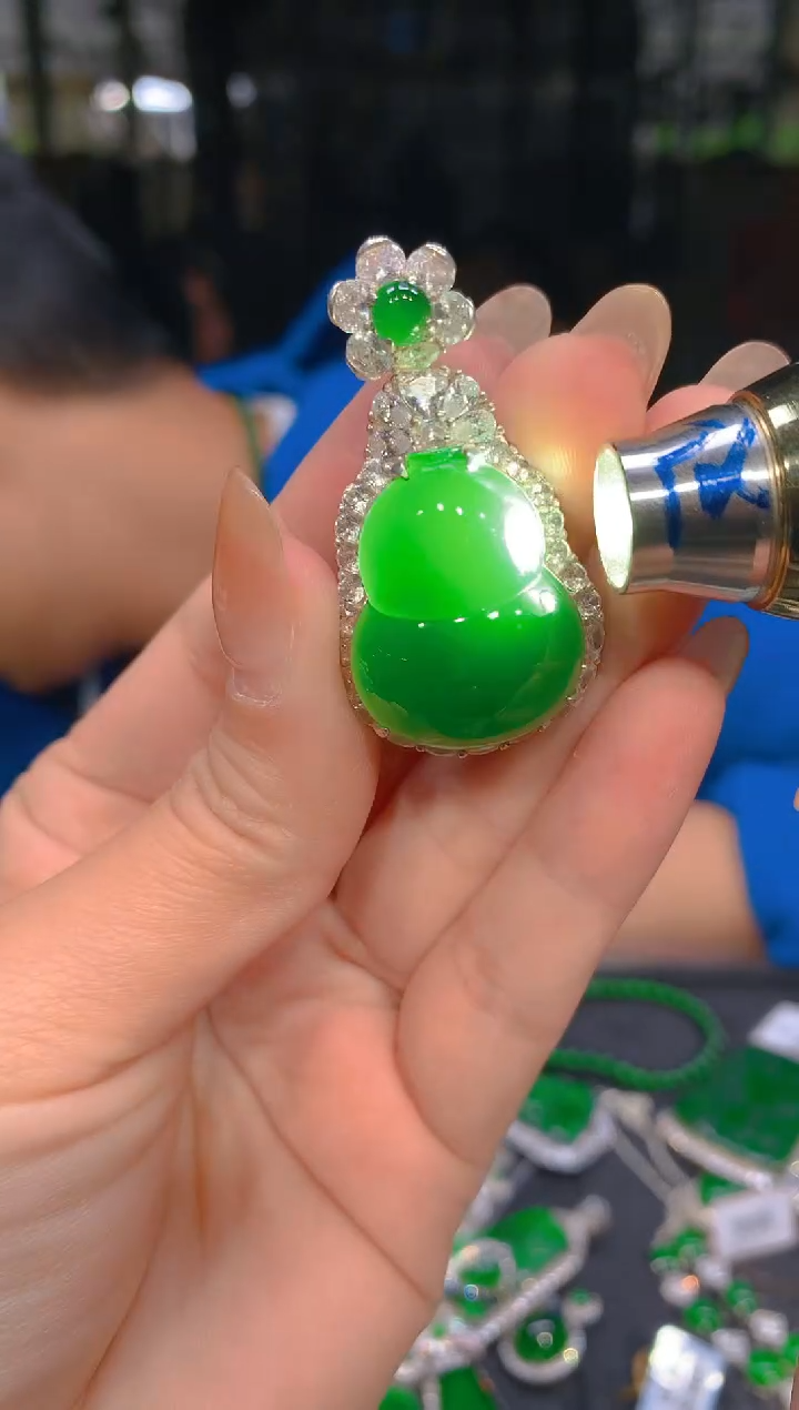 【闪购商品】定制翡翠未镶嵌61定制翡翠 多样性发货（发其一）