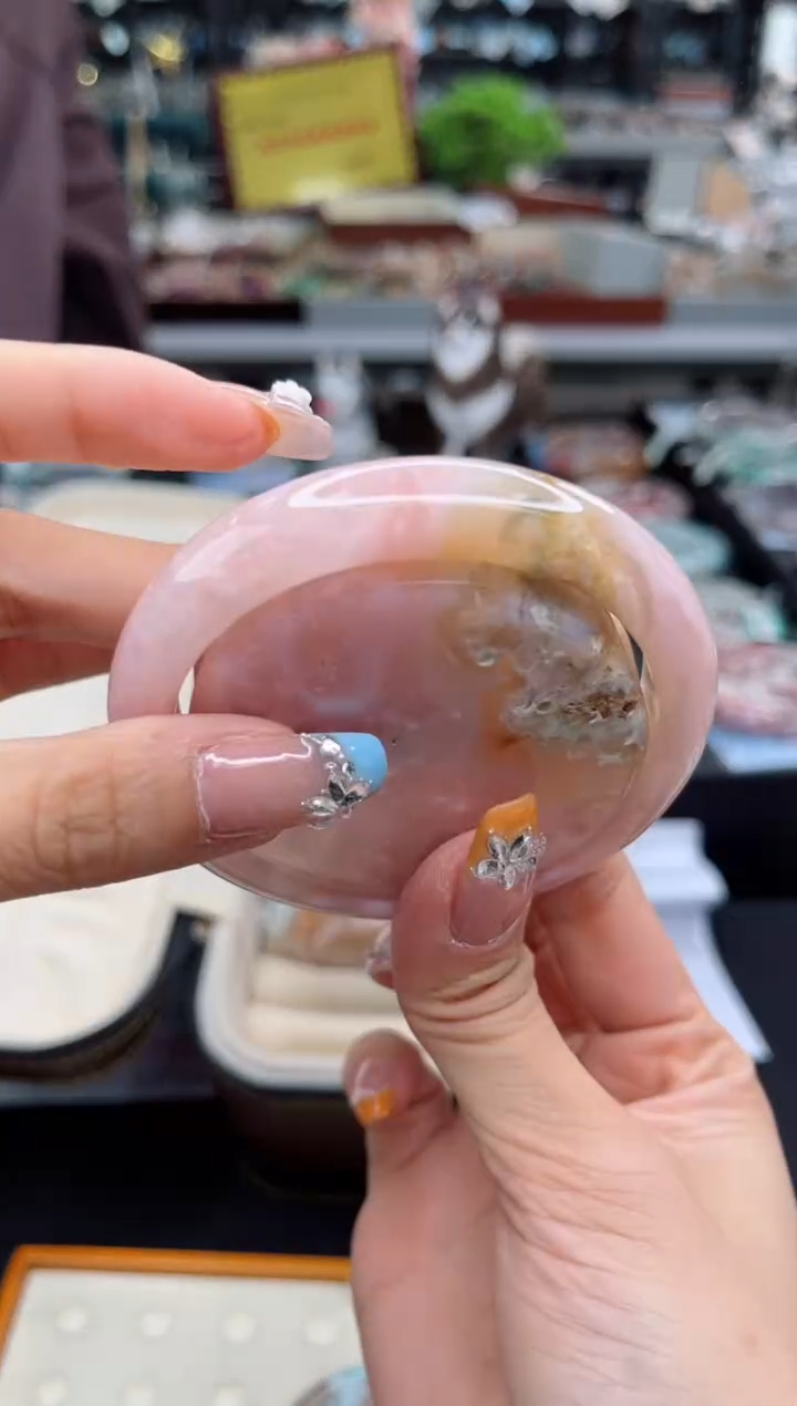 【闪购商品】石英质玉手镯未镶嵌59圈口（赠品镯心）602