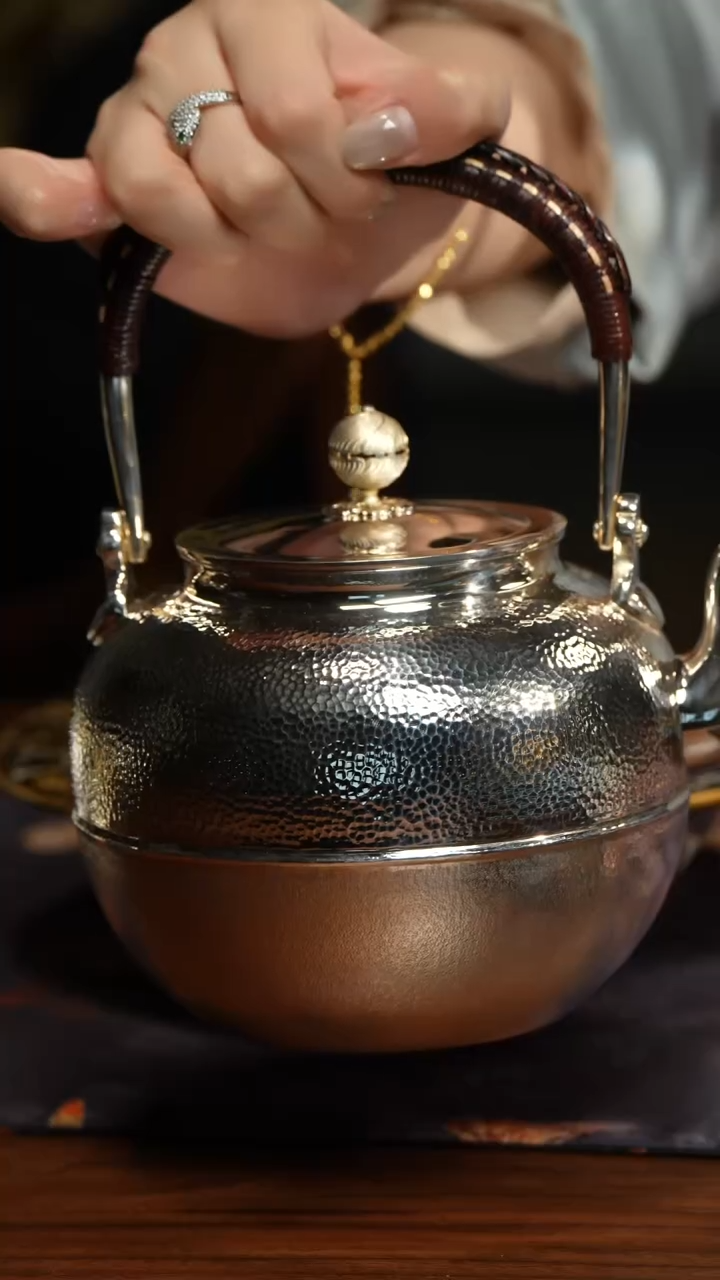 【闪购商品】1100ccD玄天时来运转提梁壶壶壶藤编