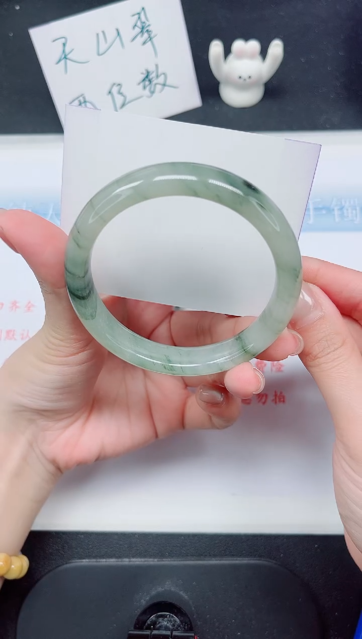 【闪购商品】石英质玉手镯未镶嵌204-60.1