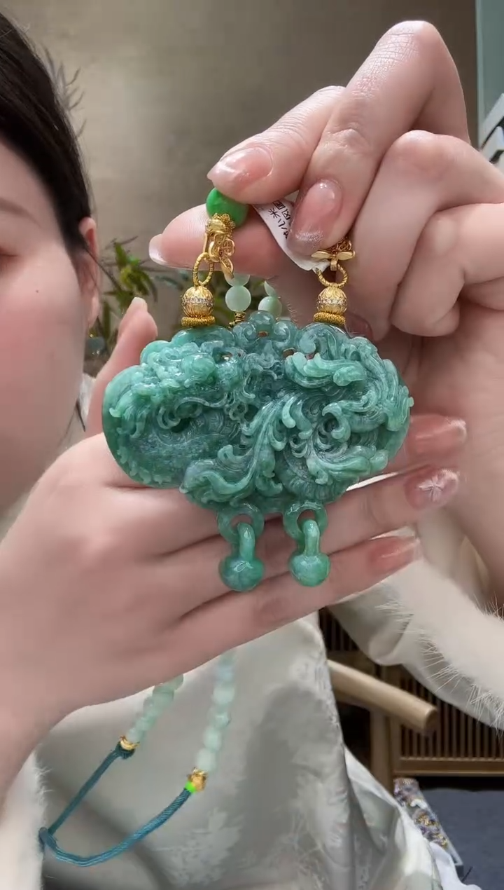 【闪购商品】翡翠颈饰未镶嵌吊坠