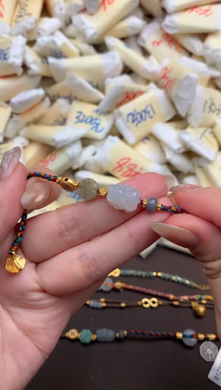 【闪购商品】翡翠挂件未镶嵌一