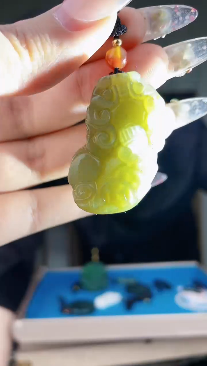 【闪购商品】和田玉挂件未镶嵌拍一发一，多样性发货！