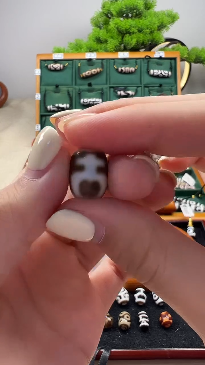 玛瑙/玉髓（覆膜）颈饰未镶嵌24（微瑕随机发货）