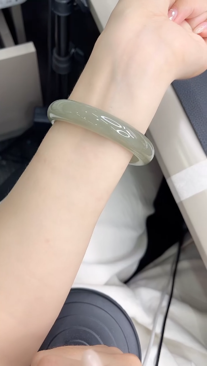 石英质玉手镯未镶嵌309-59