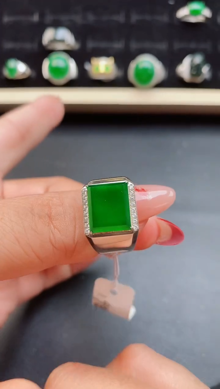 【闪购商品】翡翠戒指银S925镶嵌5080