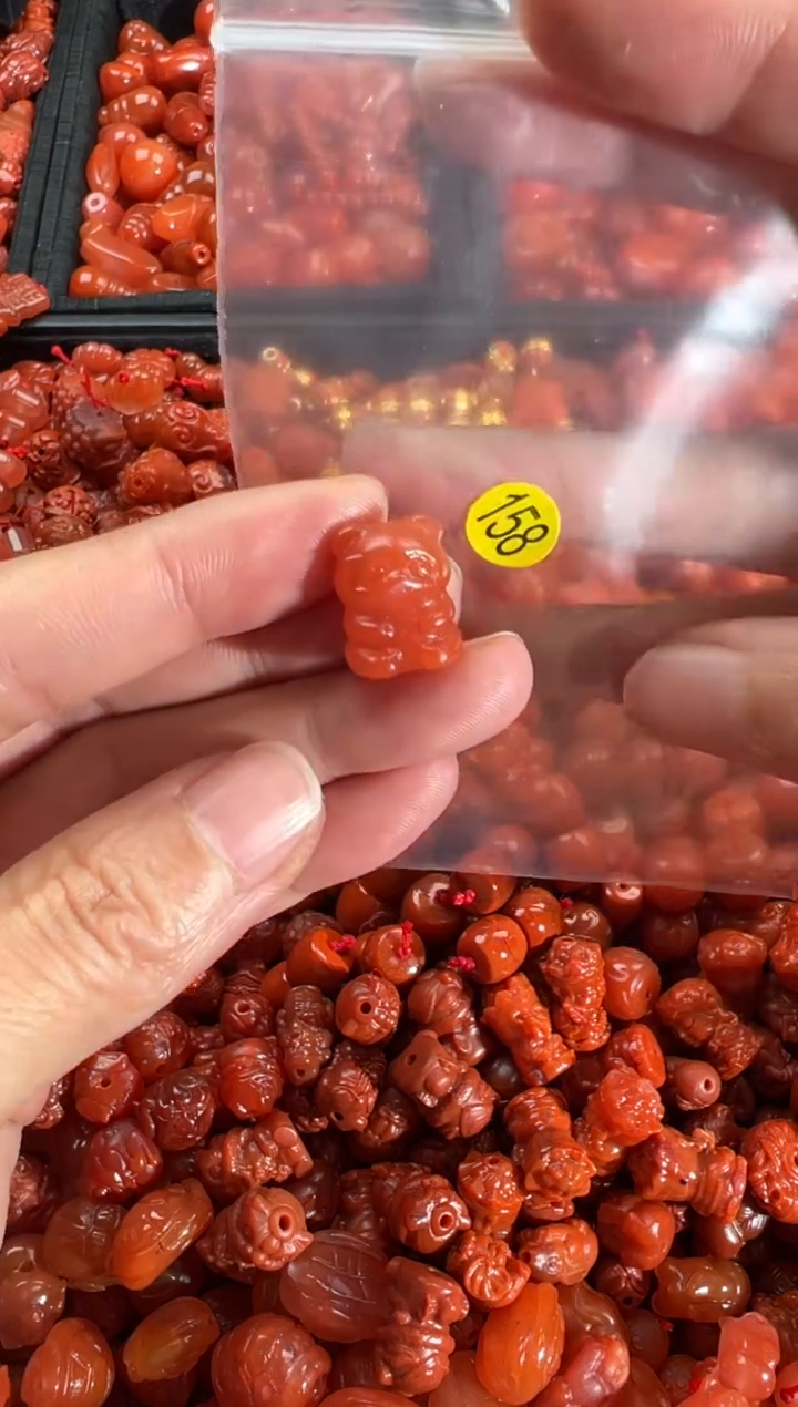 【闪购商品】南红玛瑙颈饰未镶嵌1