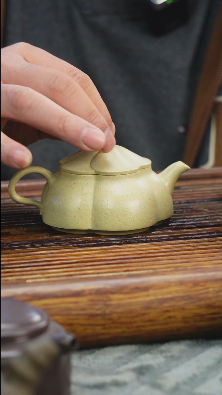 茶壶紫砂梨皮本绿筋纹五瓣
