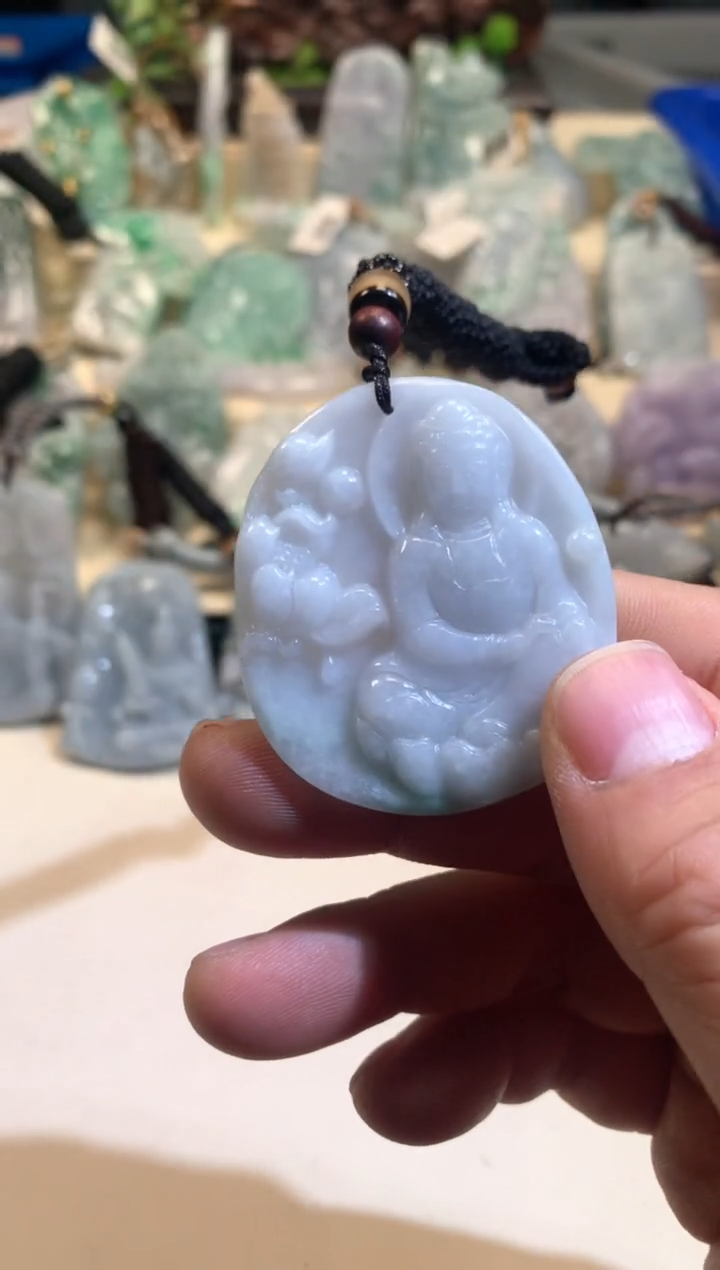 【闪购商品】翡翠颈饰未镶嵌02/10/38