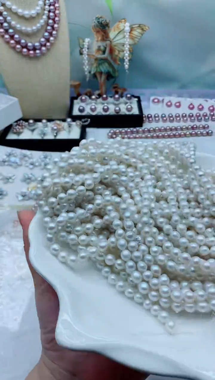 颈饰未镶嵌淡水珍珠多样性发其一（非无瑕）不做扣