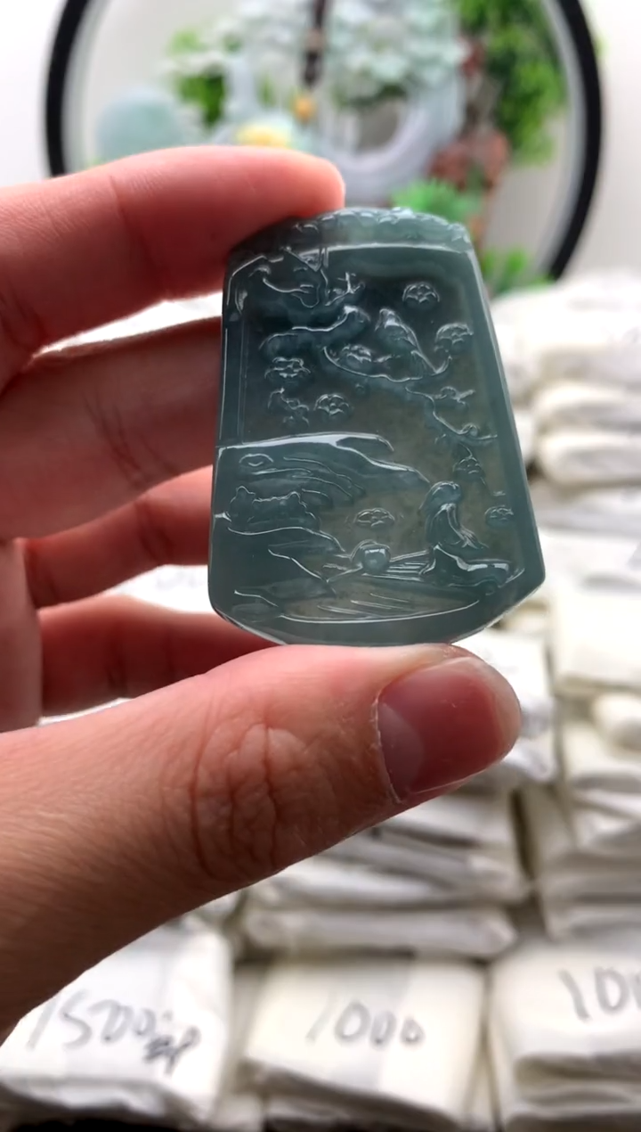 翡翠未镶嵌颈饰山水牌【品质一般能接受再拍】
