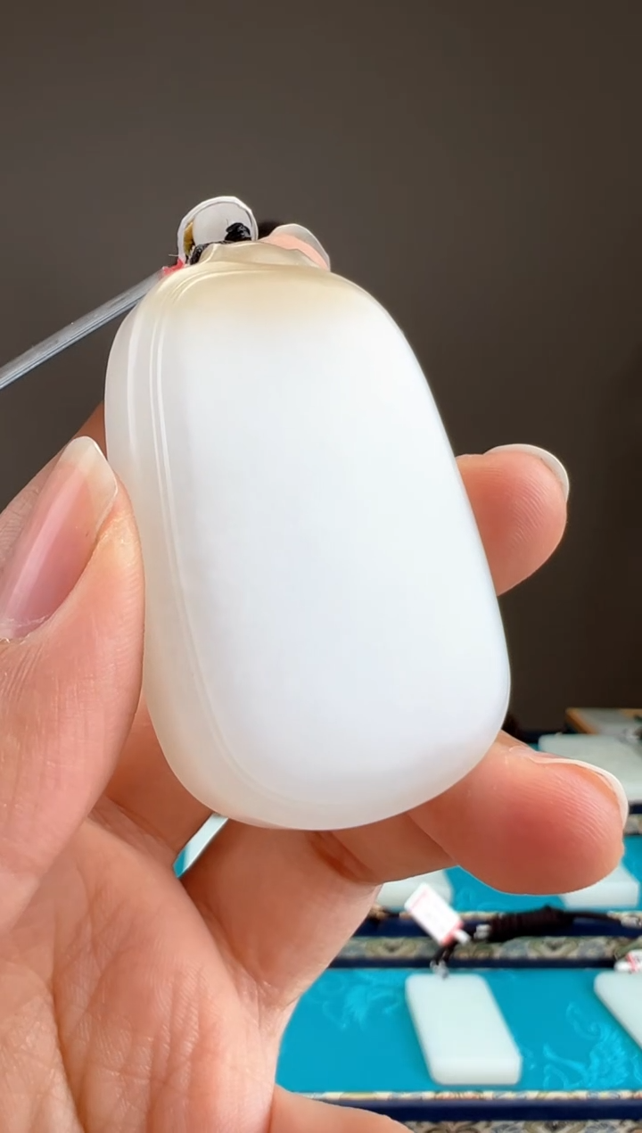 【闪购商品】和田玉颈饰未镶嵌1