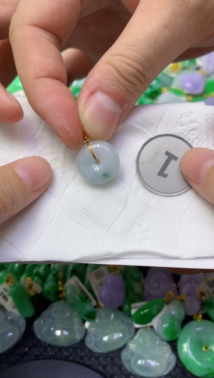 颈饰未镶嵌翡翠天然缅甸翡翠A货