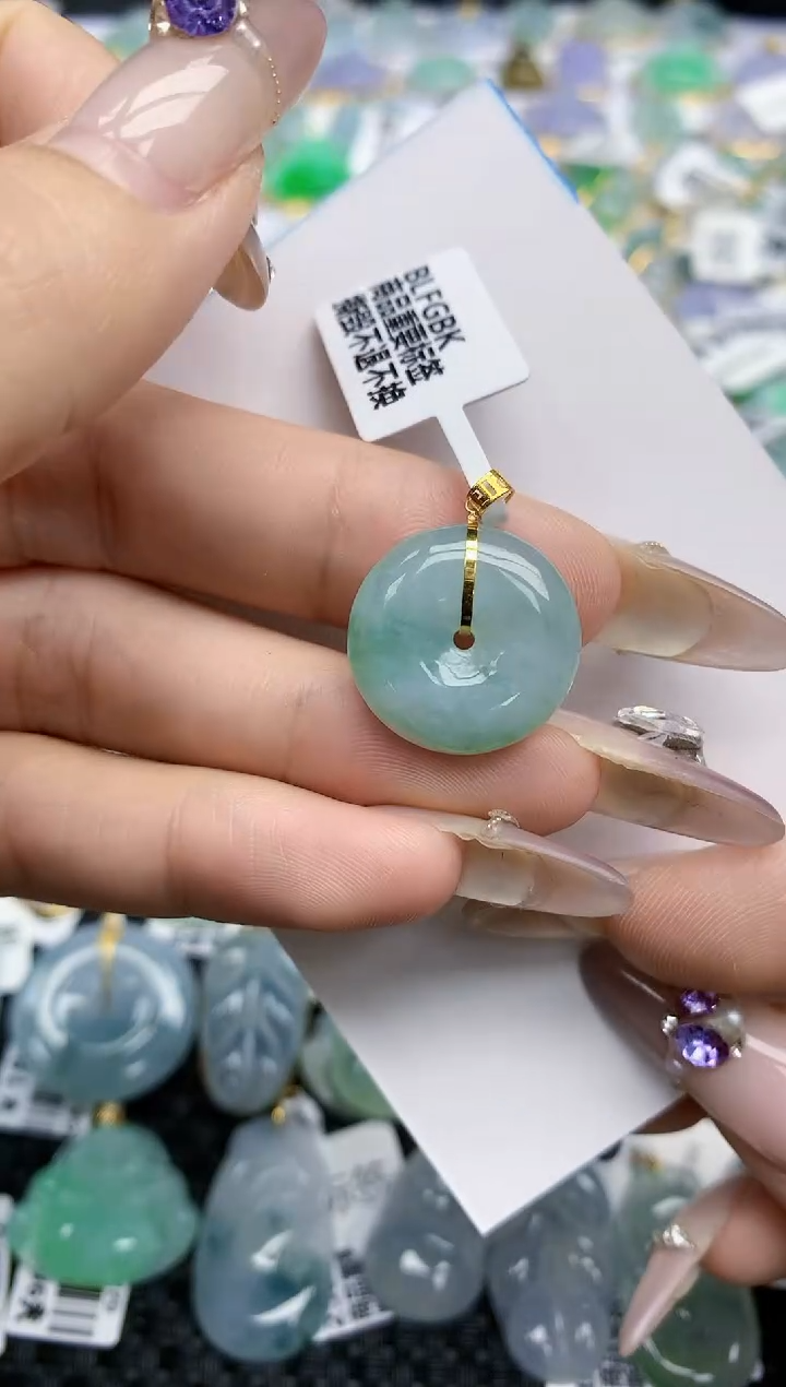 翡翠挂件18K金镶嵌21   天然翡翠A货
