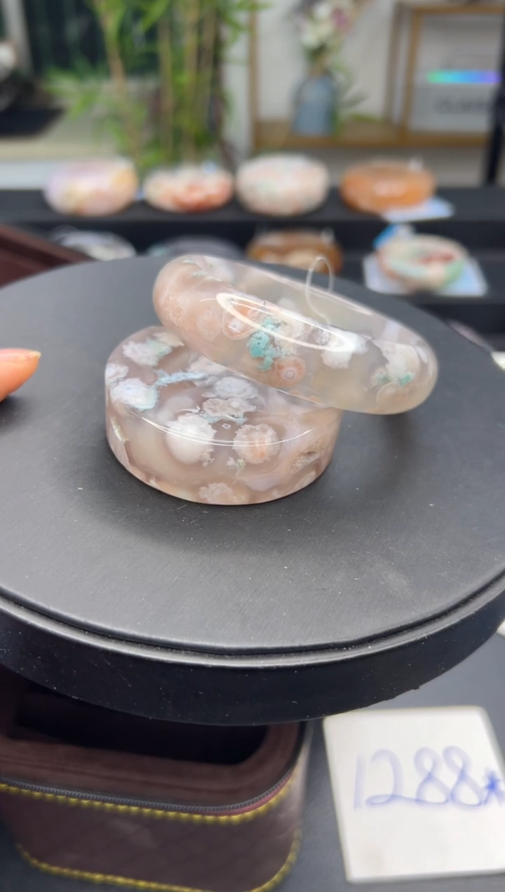 【闪购商品】石英质玉手镯未镶嵌A1435(59圈赠送镯心)