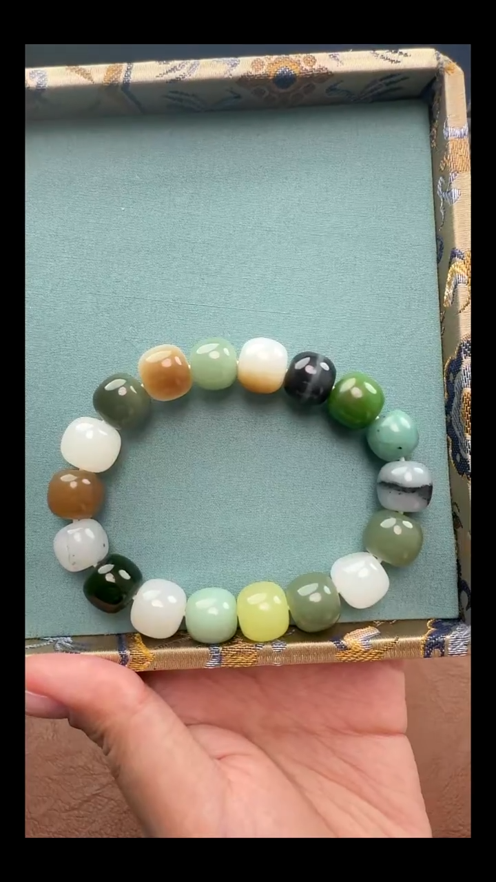 颈饰未镶嵌和田玉（青玉）和田玉多宝高品手串