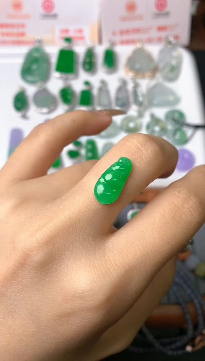 【闪购商品】定制翡翠未镶嵌裸石（镶嵌定制）