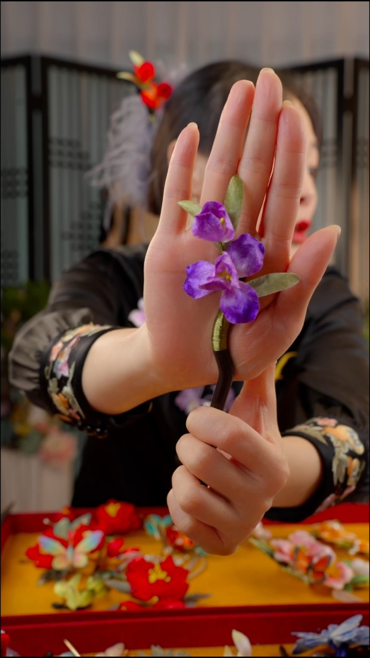 刺绣非遗苏绣绒花