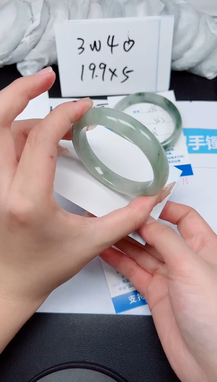 【闪购商品】石英质玉手镯未镶嵌G297-56.1