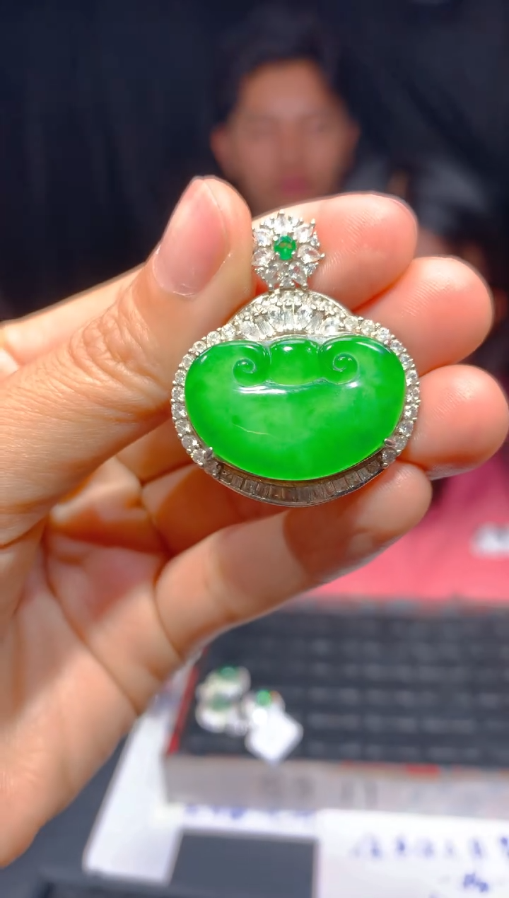 【闪购商品】定制翡翠未镶嵌159多样性发货（发其一）