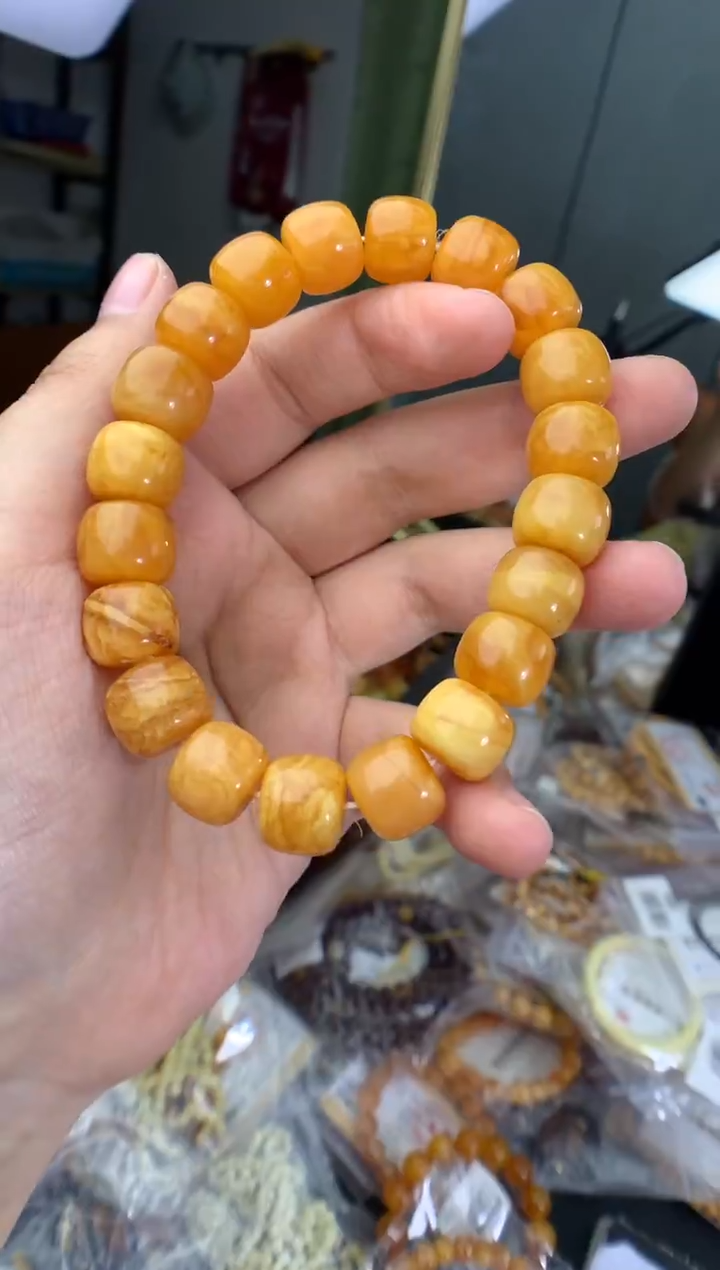 蜜蜡未镶嵌珠宝奇石1