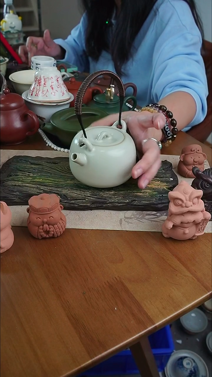 【茶瓷物语】提梁壶