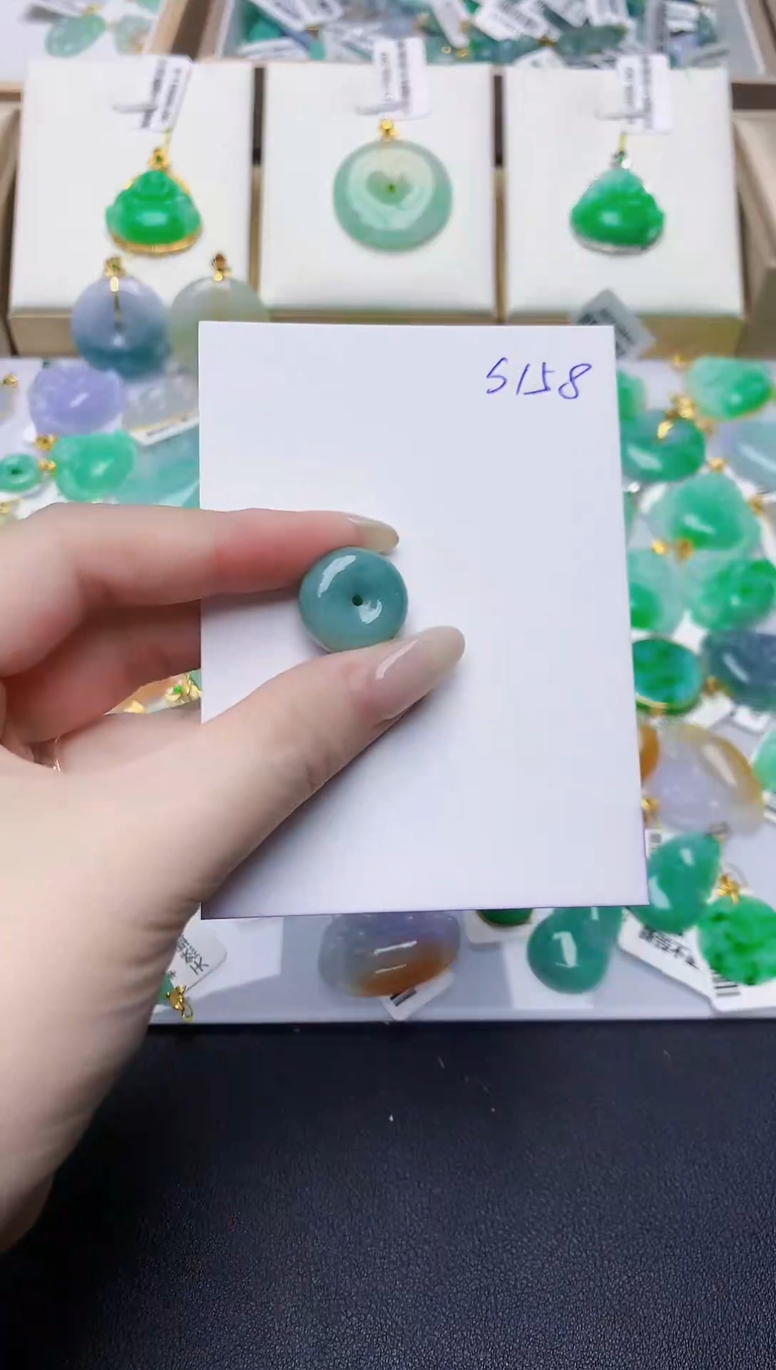 翡翠未镶嵌颈饰00000000000