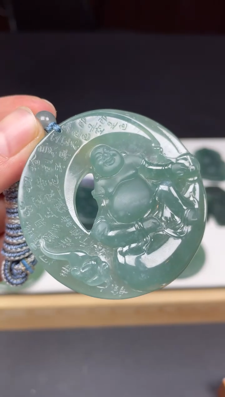 【闪购商品】翡翠颈饰未镶嵌      *35