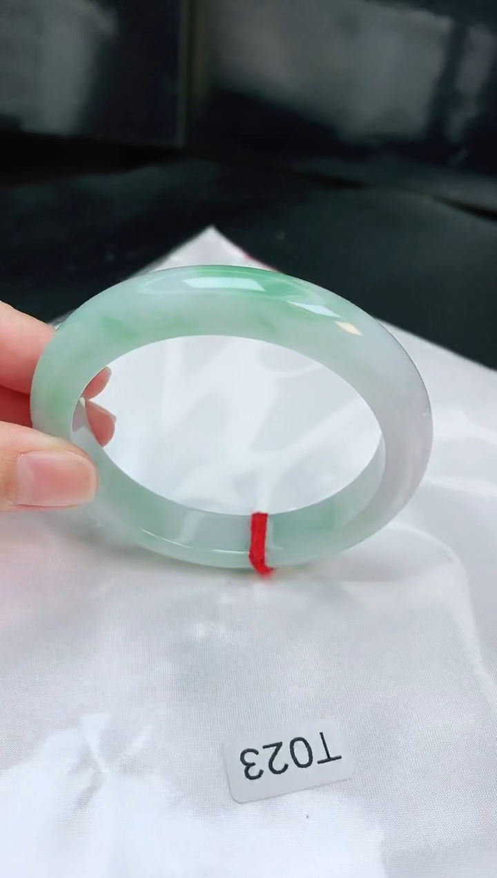 【闪购商品】翡翠手镯未镶嵌缅甸天然A货翡翠