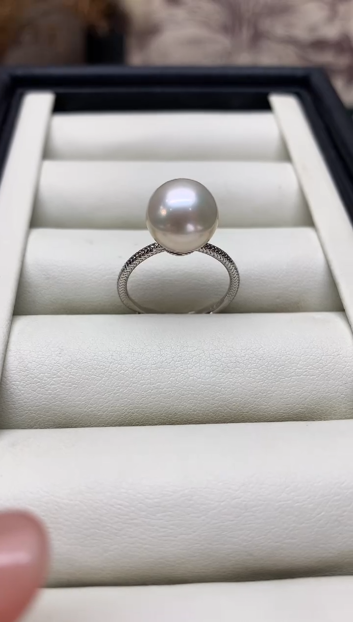 银S925镶嵌戒指淡水珍珠10-11mm