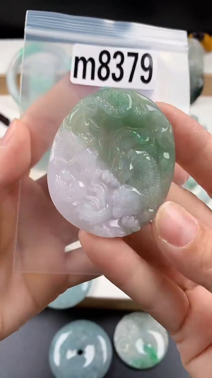 颈饰未镶嵌翡翠天然翡翠吊坠挂件
