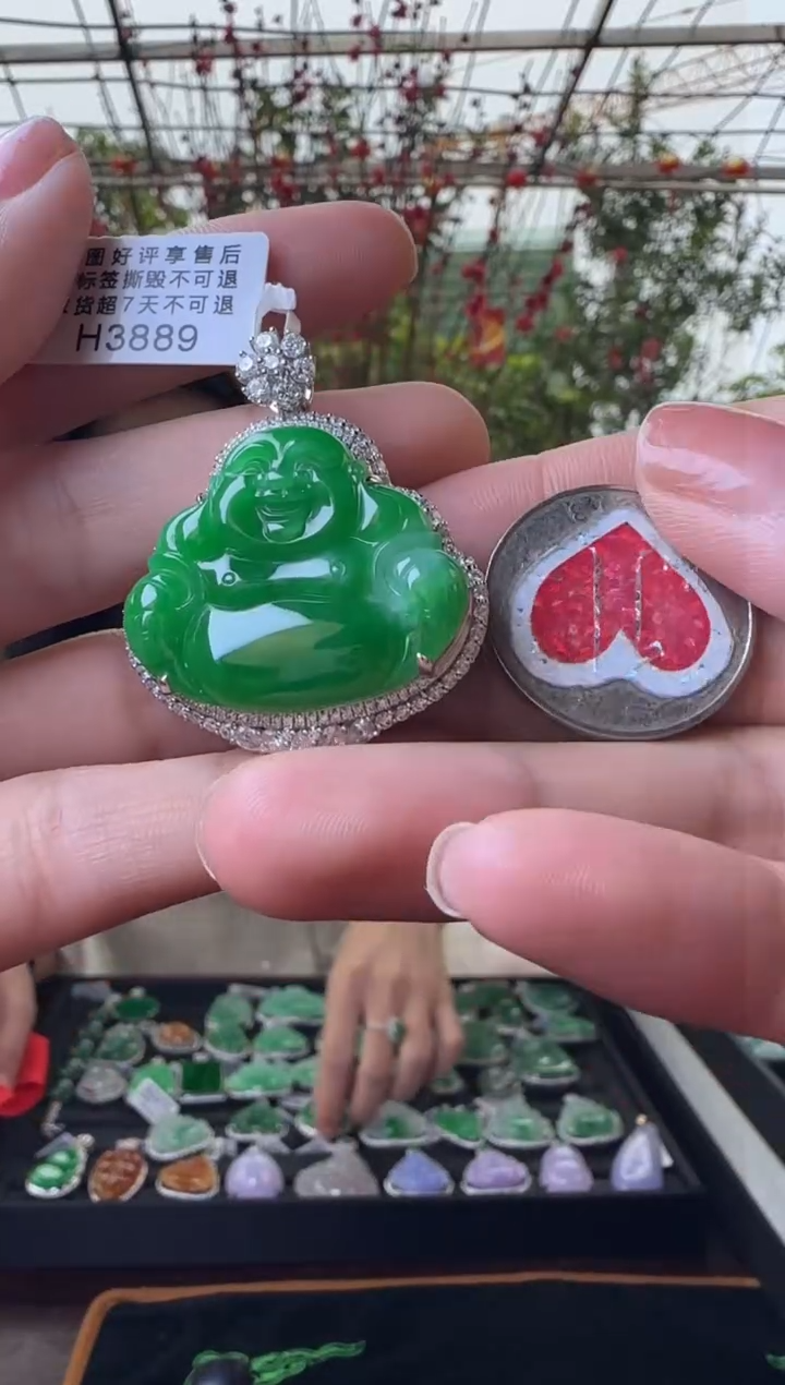 【闪购商品】翡翠颈饰18K金镶嵌H3889 辣绿佛公