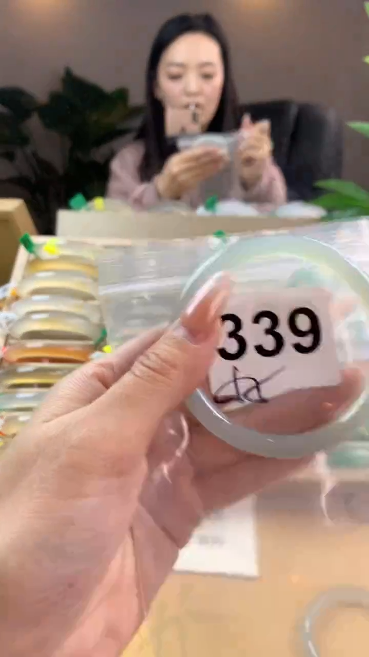 【闪购商品】玛瑙/玉髓手镯未镶嵌339