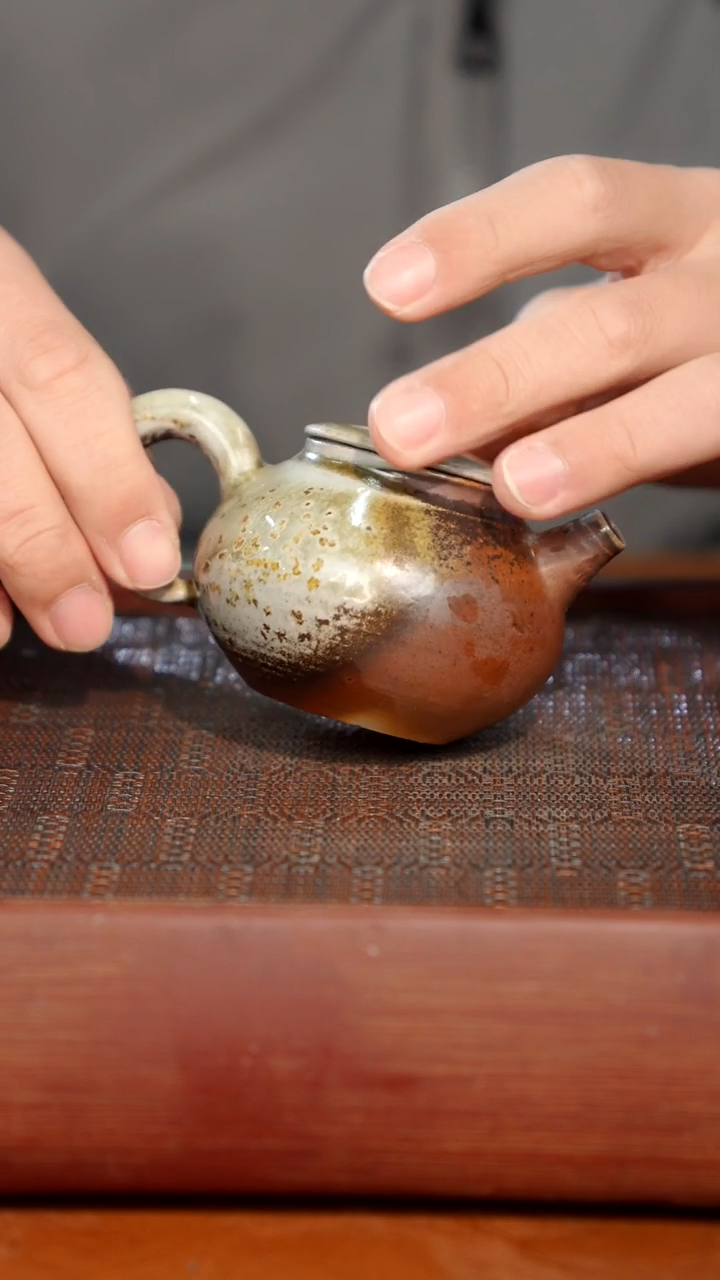 陶瓷奢瓷/瑞寅柴烧茶器（壶）294微瑕